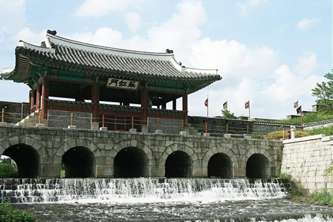 韓國京畿道水原華城．韓服體驗浪漫之旅｜中/英文導遊