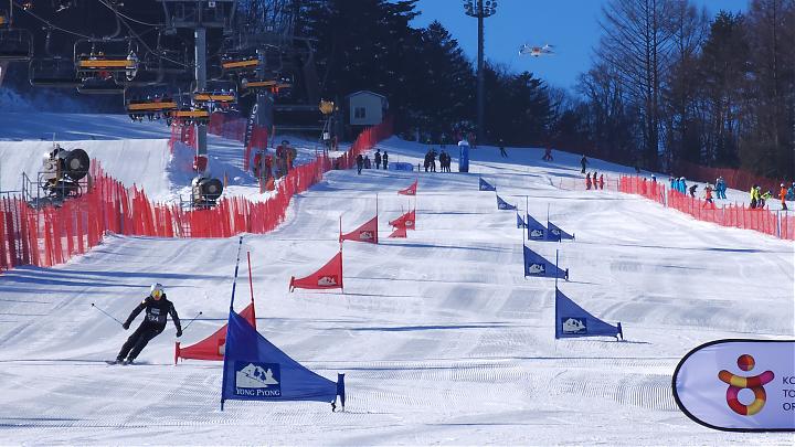 江原道龍平滑雪場滑雪4日FUNSKI（首爾出發/中文服務/四星飯店3晚）