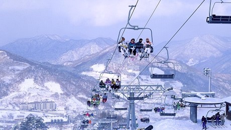 江原道龍平滑雪場滑雪4日FUNSKI（首爾出發/中文服務/四星飯店3晚）