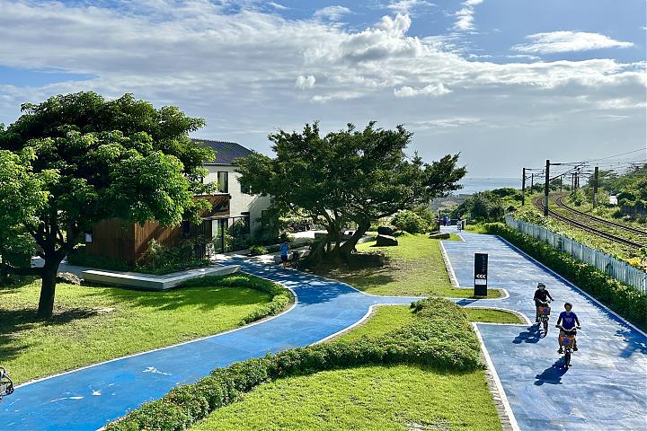 東北角漁村旬味小旅行｜餵九孔鮮體驗、海風單車騎行