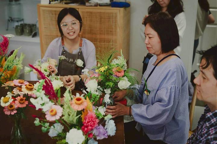 日常花事二日｜從花田到花店的聖誕花藝旅行